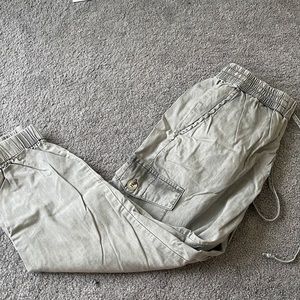 Light grey cargo pants